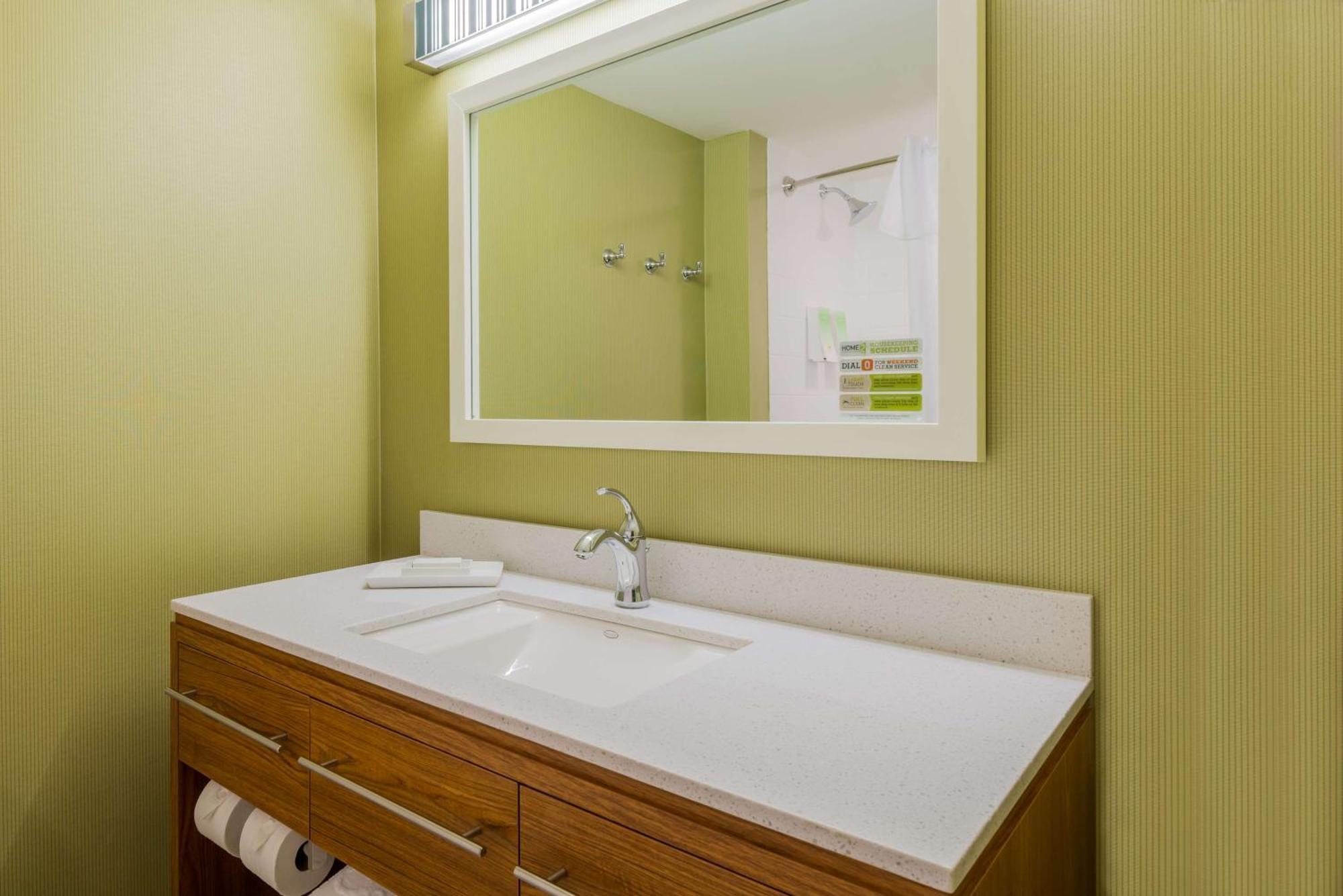 Home2 Suites By Hilton Buffalo Airport/ Galleria Mall Cheektowaga Bagian luar foto