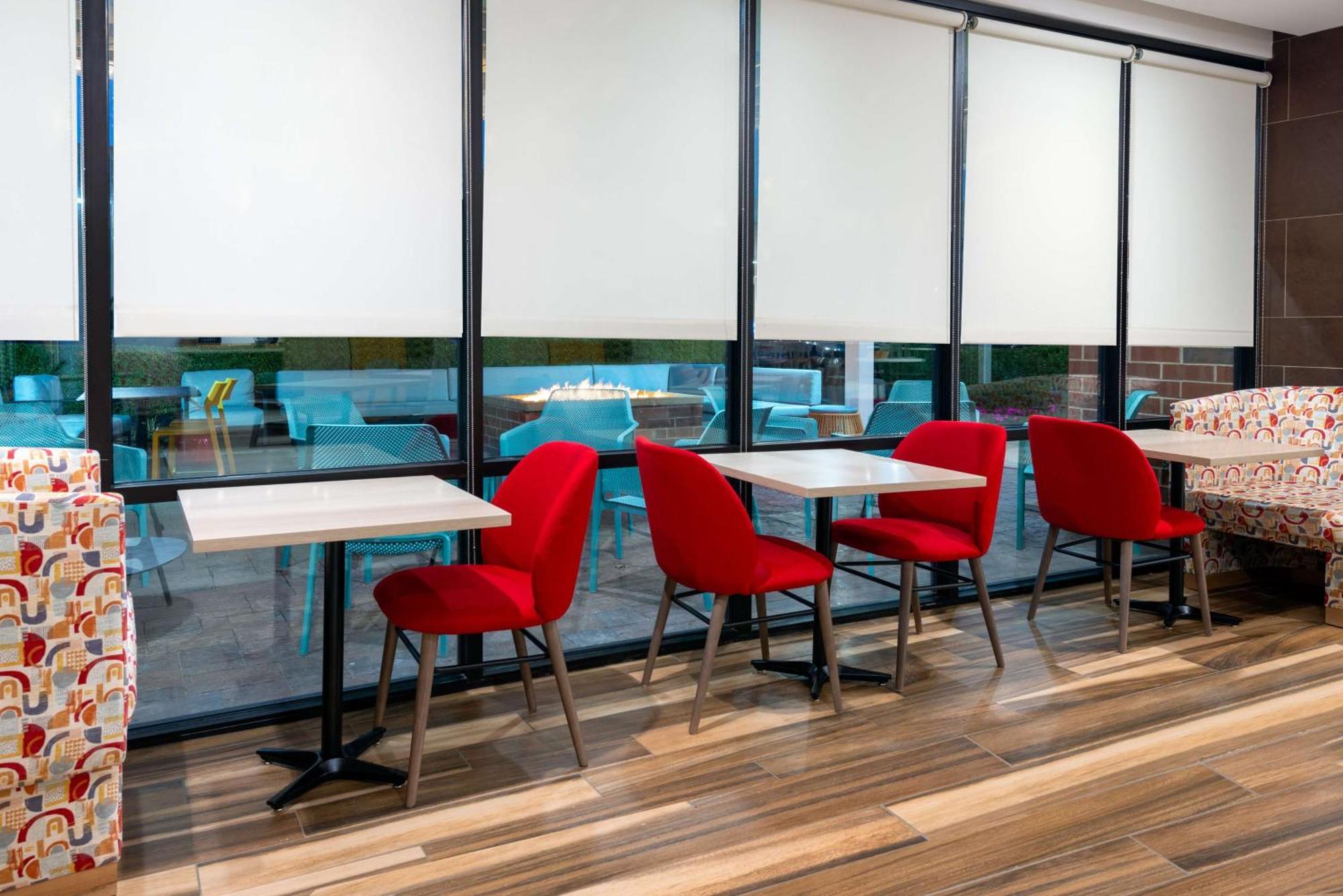 Home2 Suites By Hilton Buffalo Airport/ Galleria Mall Cheektowaga Bagian luar foto