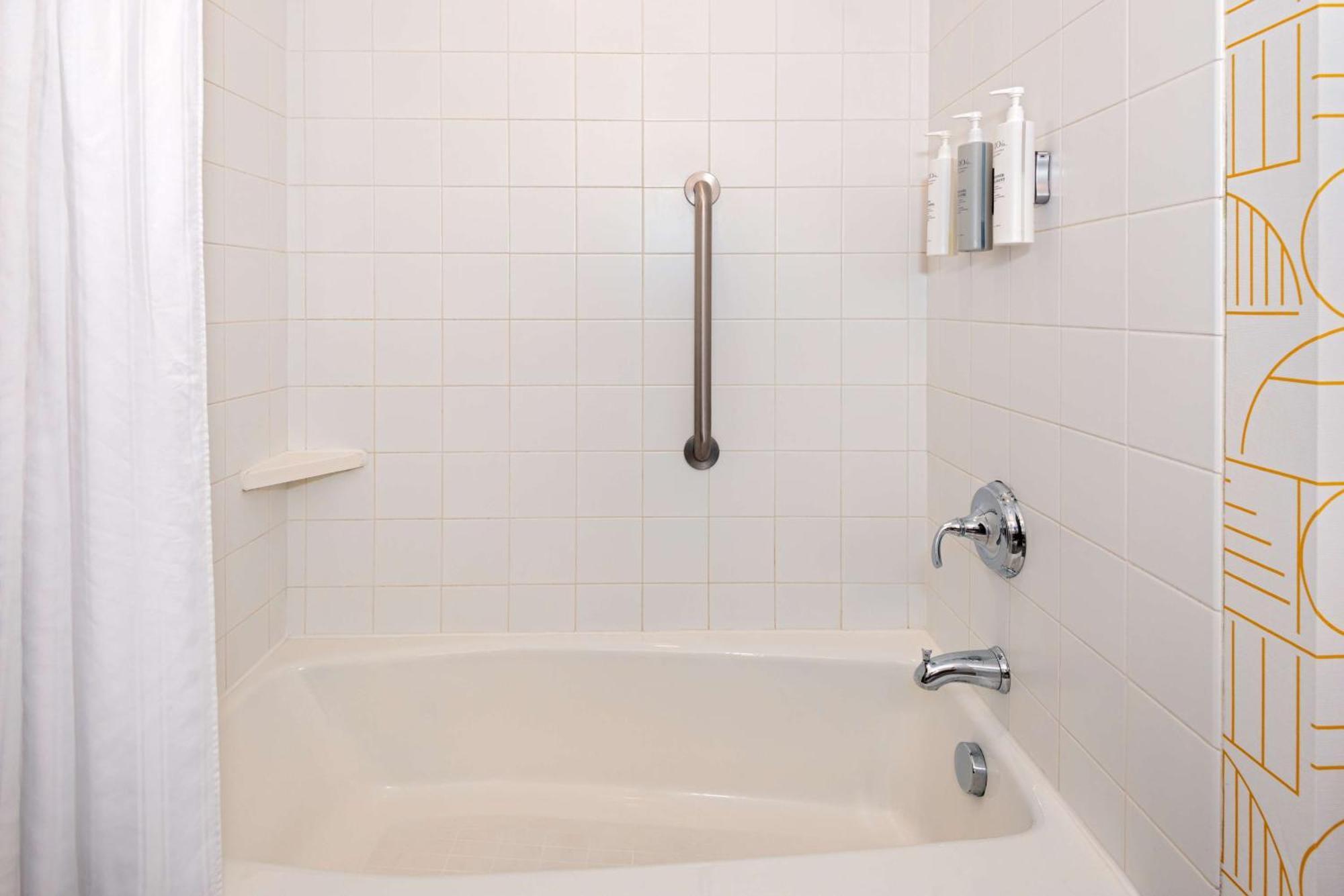 Home2 Suites By Hilton Buffalo Airport/ Galleria Mall Cheektowaga Bagian luar foto